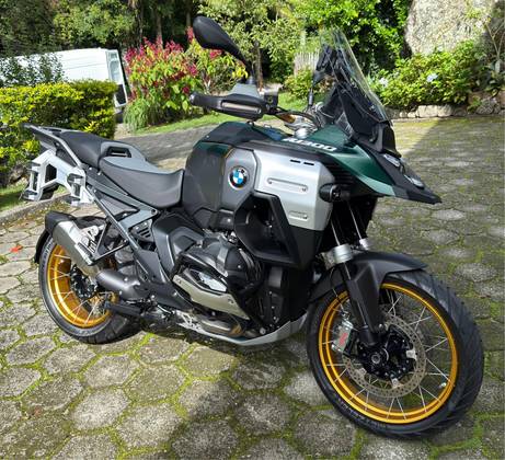 BMW R 1300 GS TRIPLE BLACK 